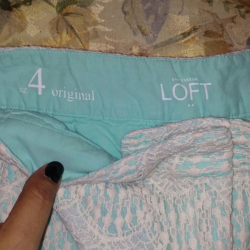 Ann Taylor Loft crochet shorts - Picture 4 of 4